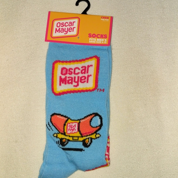 Oscar Mayer Other - Oscar Mayer "Weiner" socks men's/ women's Sz 6-12 New